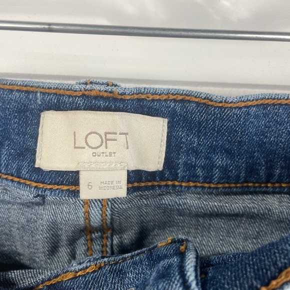 Loft Denim Button Up Front Dark Wash Skirt 6 Women’s EUC - Picture 4 of 9